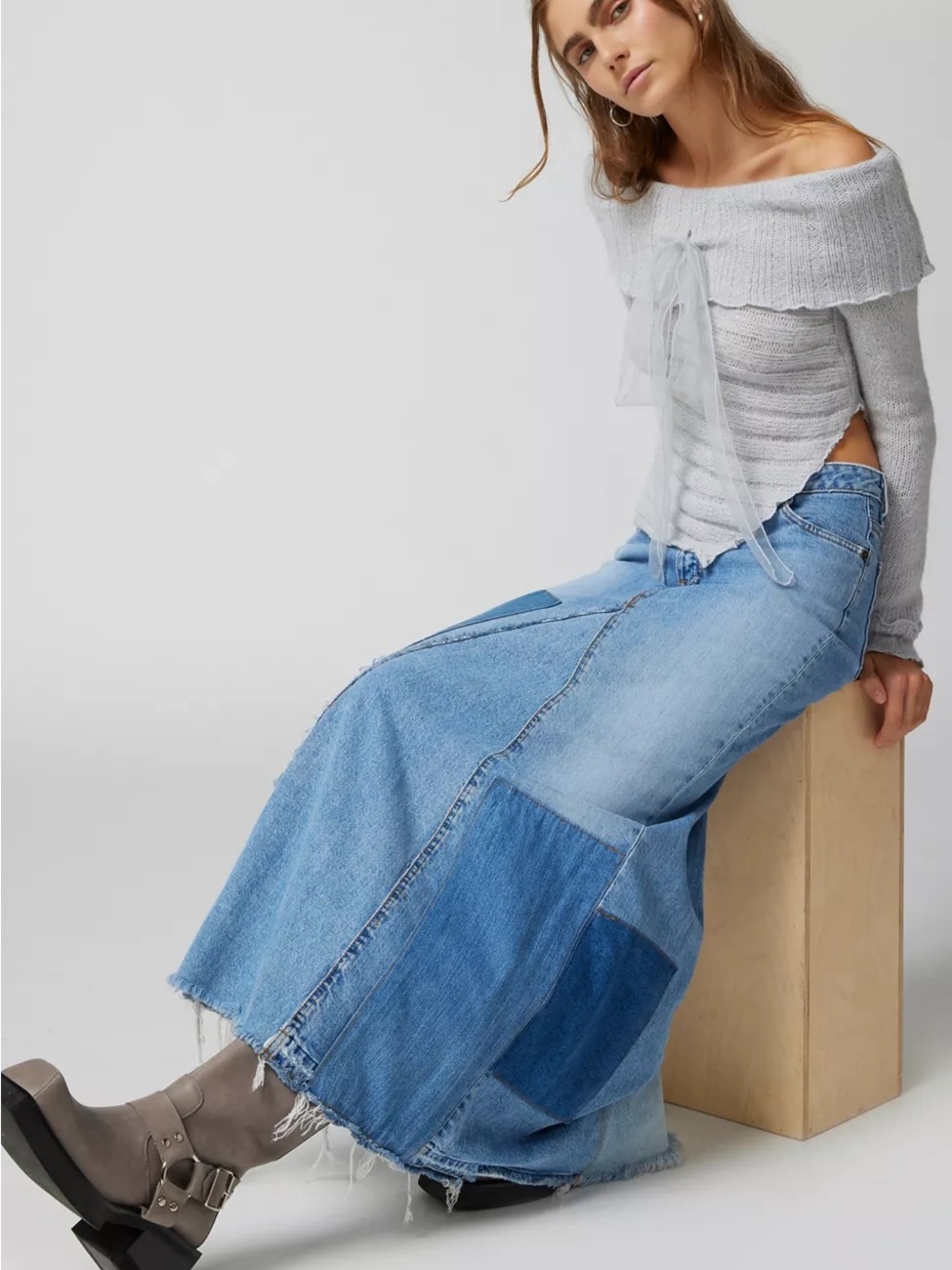 Urban Outfitters Renewal Patchwork Denim Maxi Skirt Levi’s Style Size 24/S NWOT